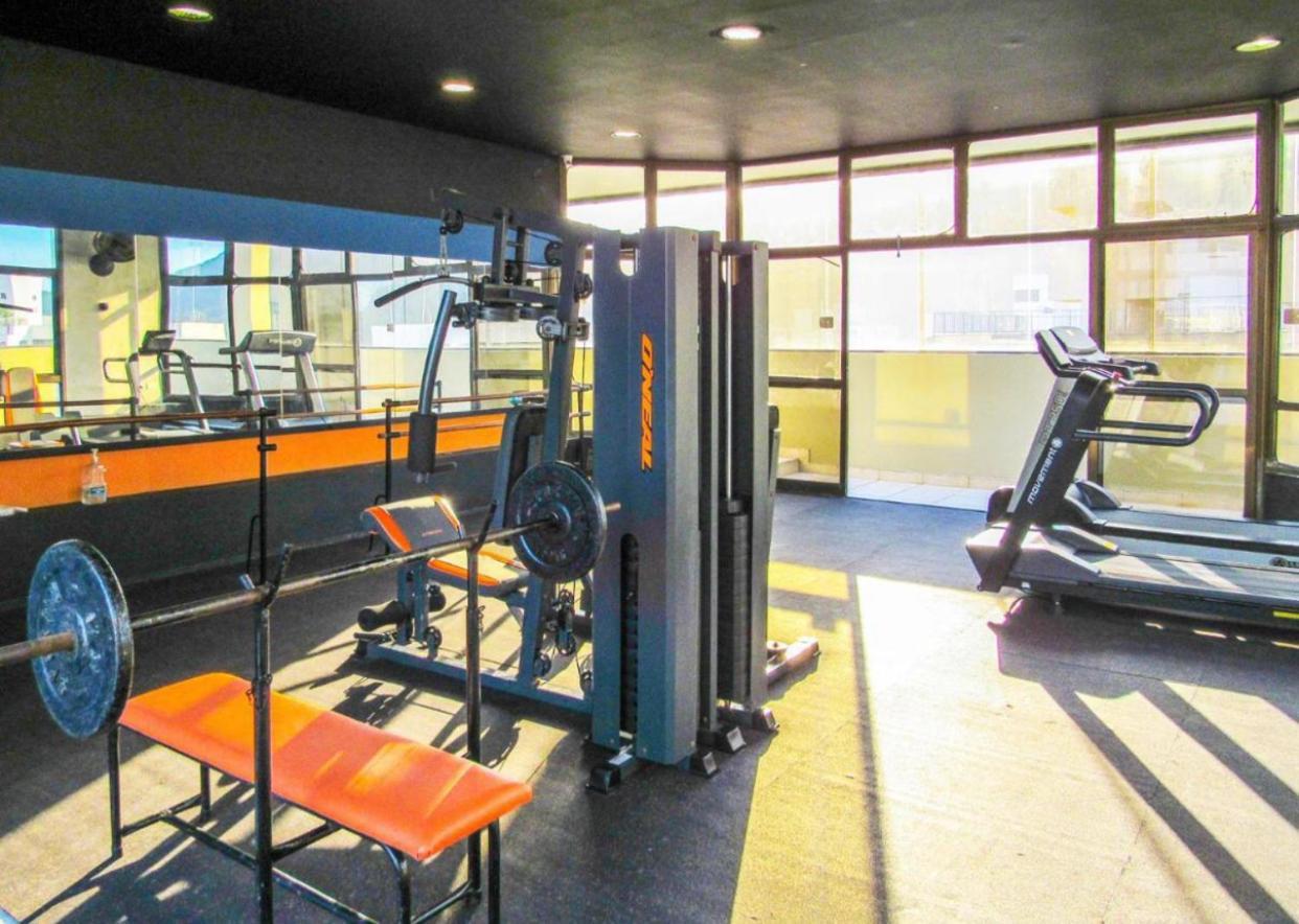 2 Dorm L Piscina L Sauna L Garagem L 200M Da Praia Das Pitangueiras Guarujá Esterno foto