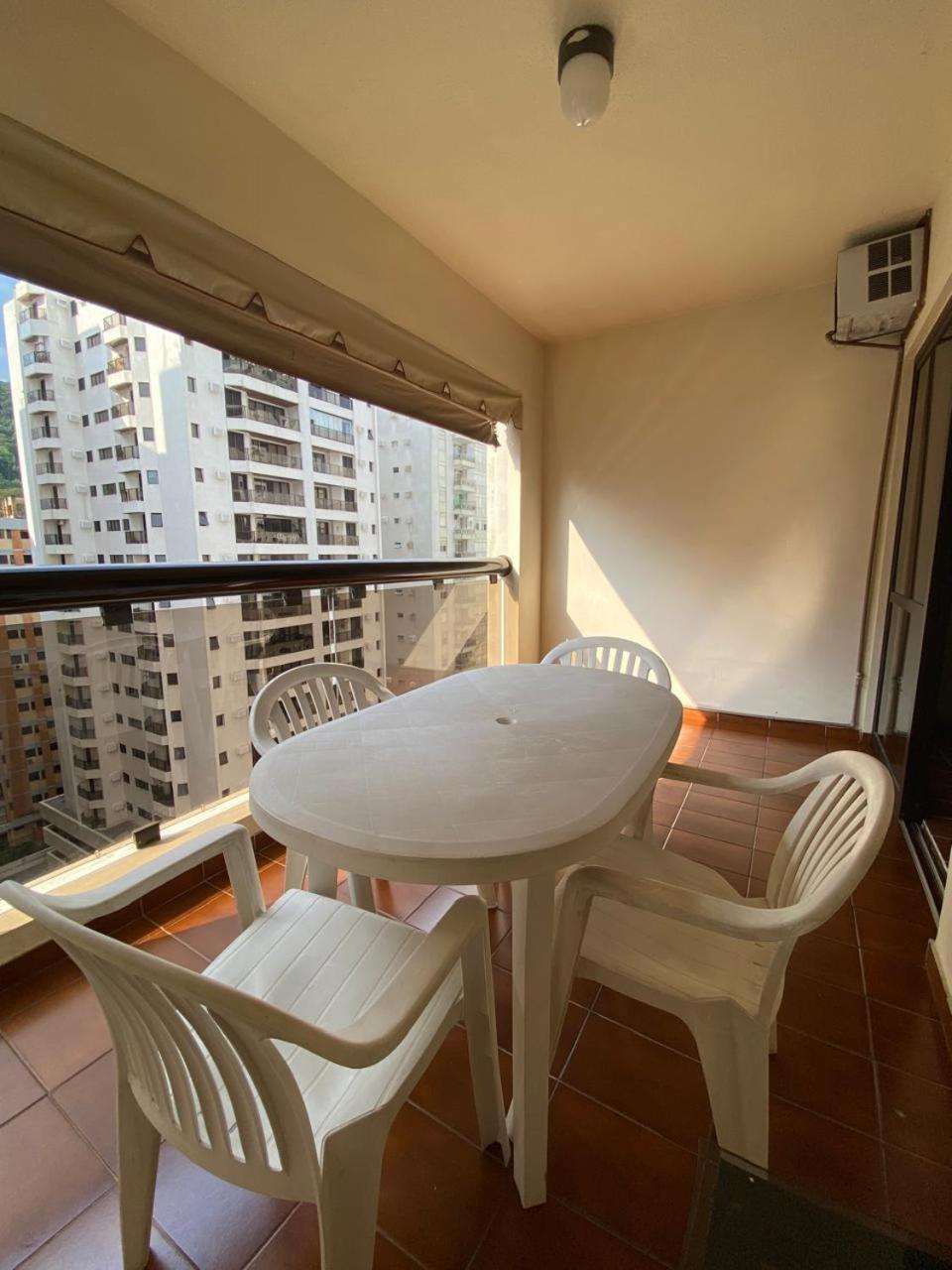 2 Dorm L Piscina L Sauna L Garagem L 200M Da Praia Das Pitangueiras Guarujá Esterno foto